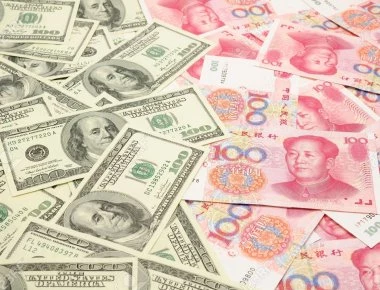 Εμπορικός πόλεμος: Η Κίνα σήκωσε το «γάντι» και κτυπάει με βαρύτατους δασμούς τα αμερικανικά προϊόντα